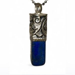 Elegant Silver and Blue Lapis Pendant Necklace